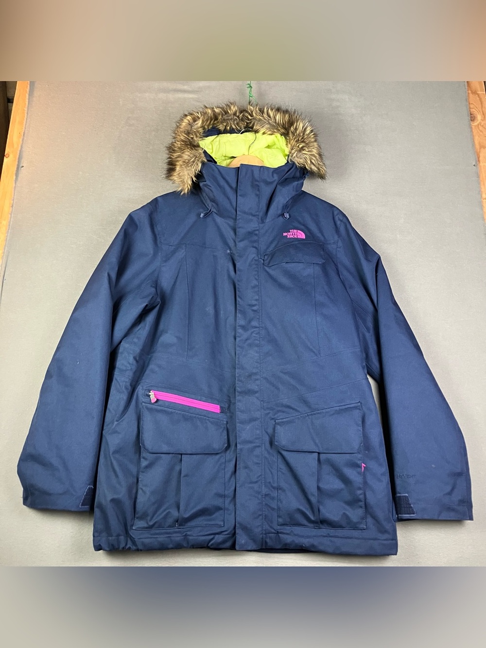 The North Face Women's Size XL Baker Deluxe Hyvent Ski Snowboard Jacket Fur Trim